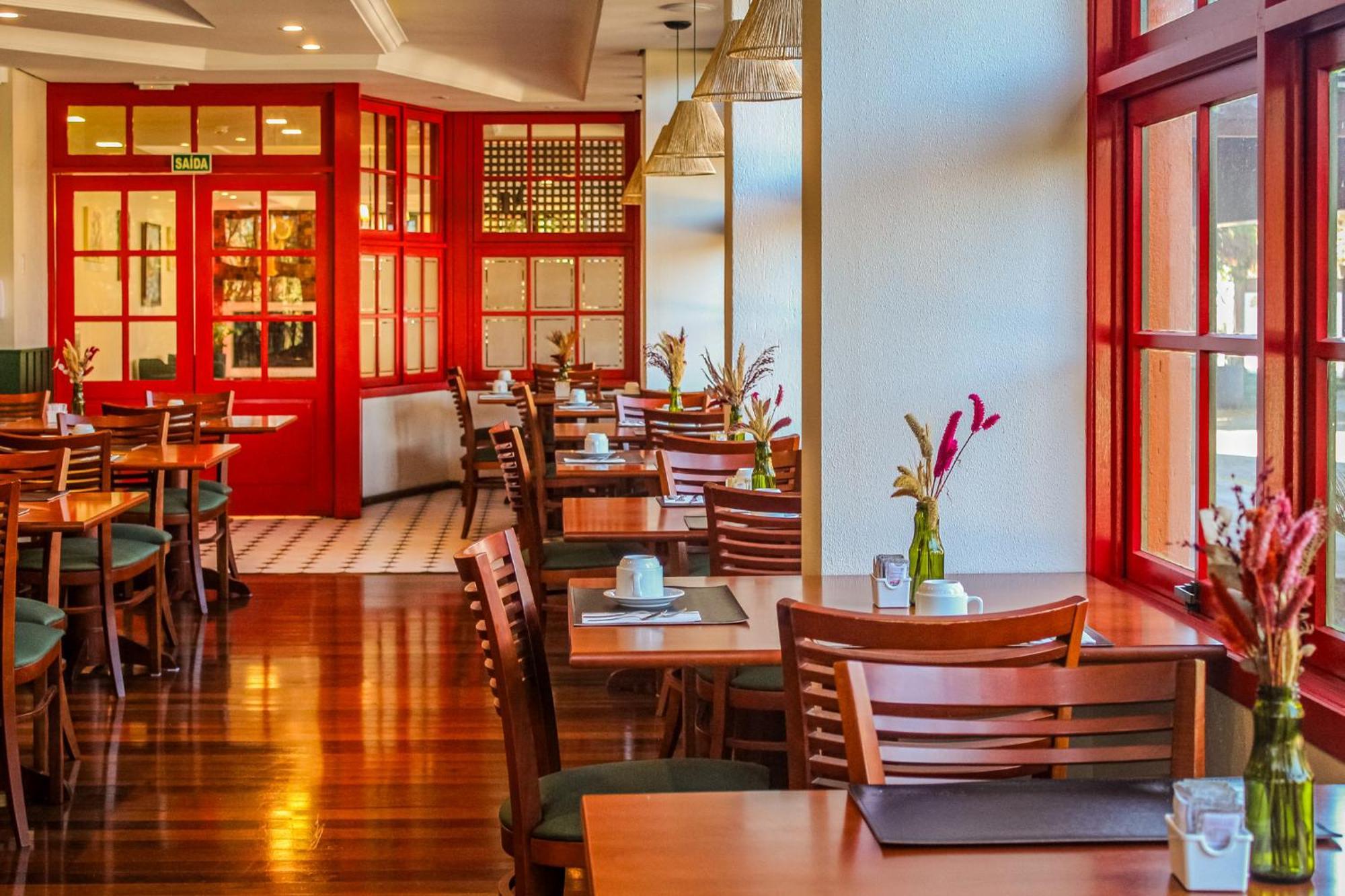 Hotel Aguas Claras